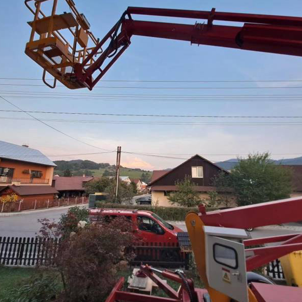 TBL16 towable boom lift for building maintenance